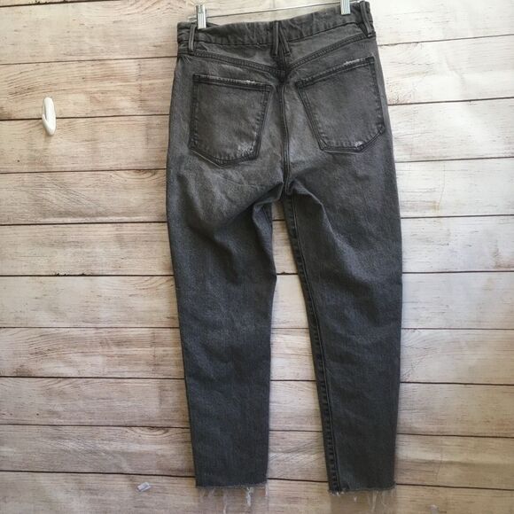 GOOD AMERICAN THE WEEKENDER DISTRESSED‎ JEANS IN DARK GRAY - Picture 4 of 9